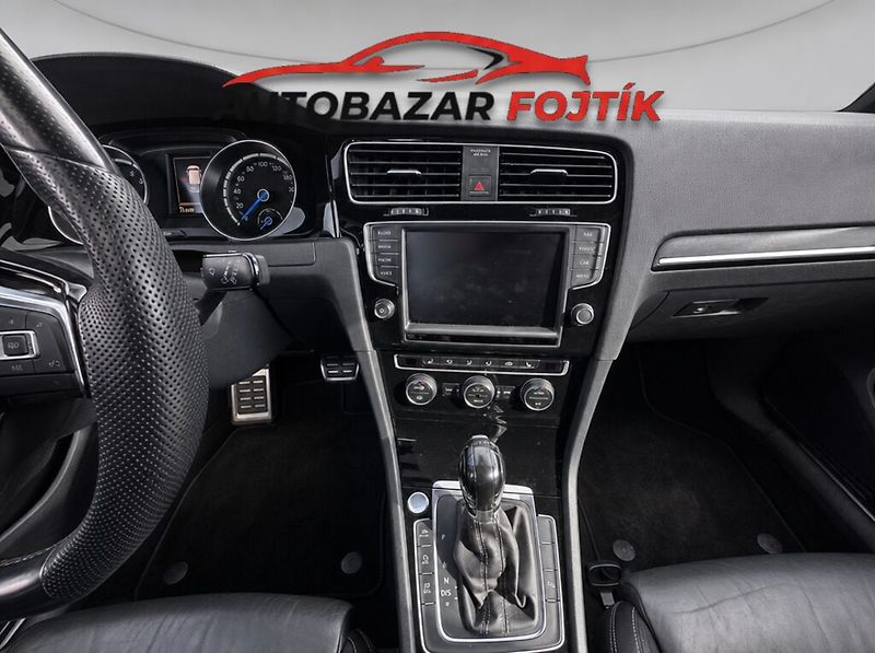 Volkswagen Golf (2014) R 2.0TSi 221KW 4 Motion - fotka 14 z 22