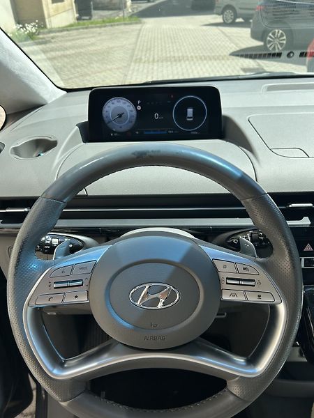 Hyundai Staria (2022) - fotka 42 z 48