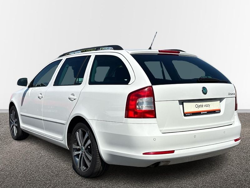 Škoda Octavia Ambition - fotka 15 z 22