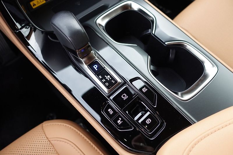 Lexus NX 350h NX350h Executive Top 4x4 - fotka 23 z 35