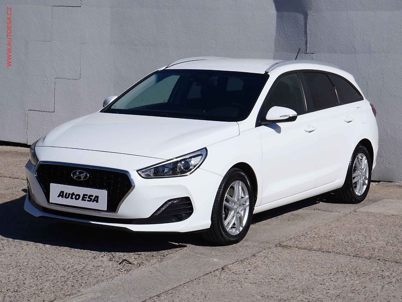 Hyundai i30 (2019) 1.4 T-GDI, ČR, AC, temp - fotka 3 z 14