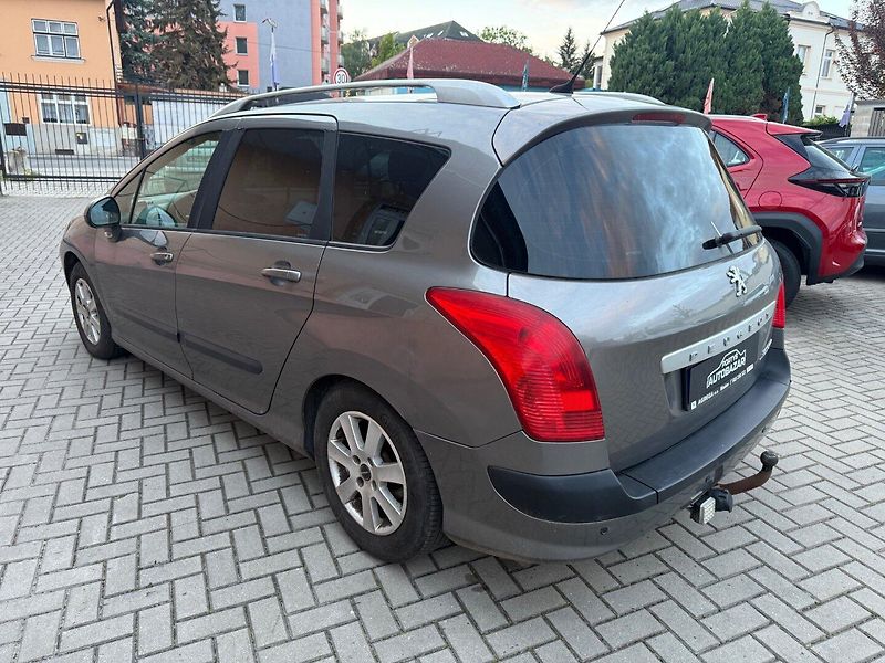 Peugeot 308 (2009) 1.6 HDI Kombi - fotka 2 z 10