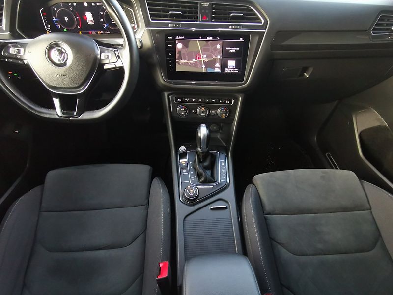 Volkswagen Tiguan Allspace (2019) 2,0 BiTDI 4Mot. DSG R-Line NT - fotka 14 z 30