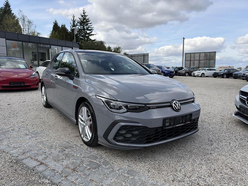 Volkswagen Golf (2022) GTI 2.0 TSI 180 KW - fotografie inzerátu