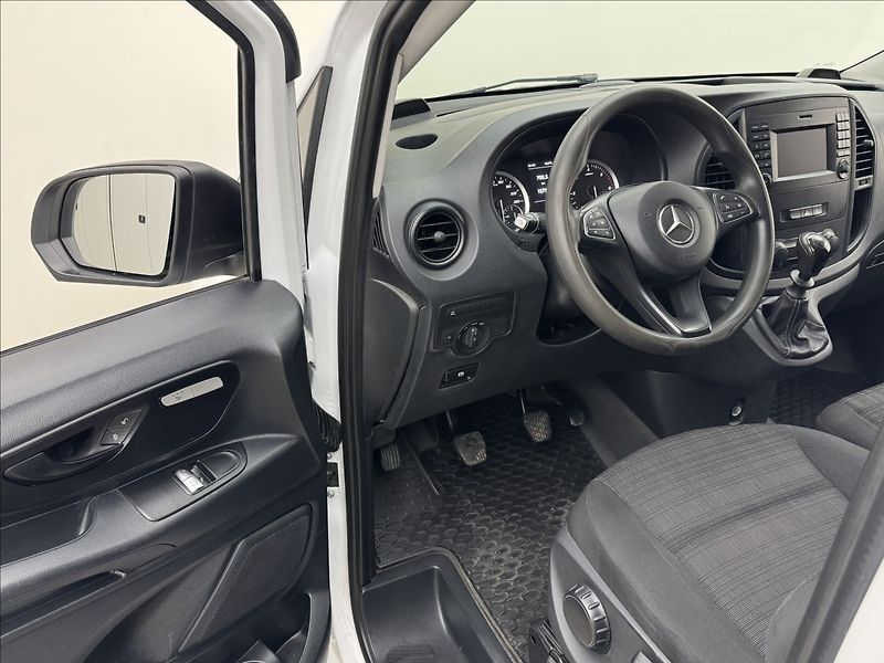 Mercedes-Benz Vito 1,8 LONG LED DPH VÝHŘEV KAMERA - fotka 25 z 44