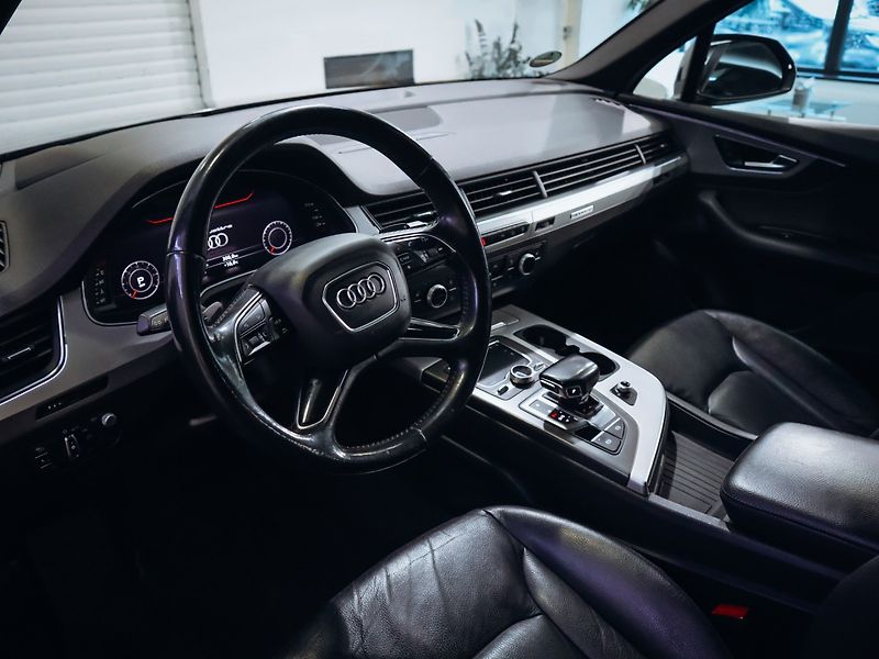 Audi Q7 3.0TDI, Quattro S-line 200kw - fotka 10 z 32