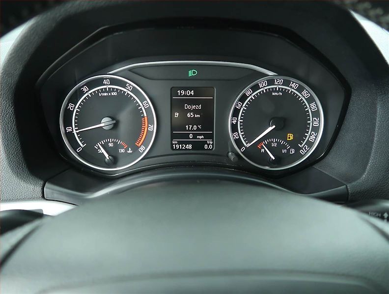 Škoda Octavia (2009) RS 2.0 TFSI, Xenony, Tempomat - fotka 11 z 15
