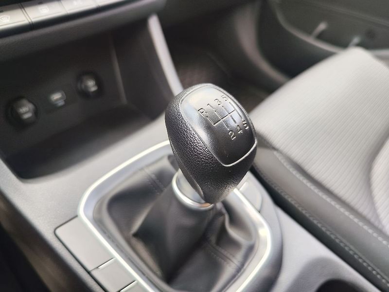 Hyundai i30 1.5i/81kW Start - fotka 17 z 25