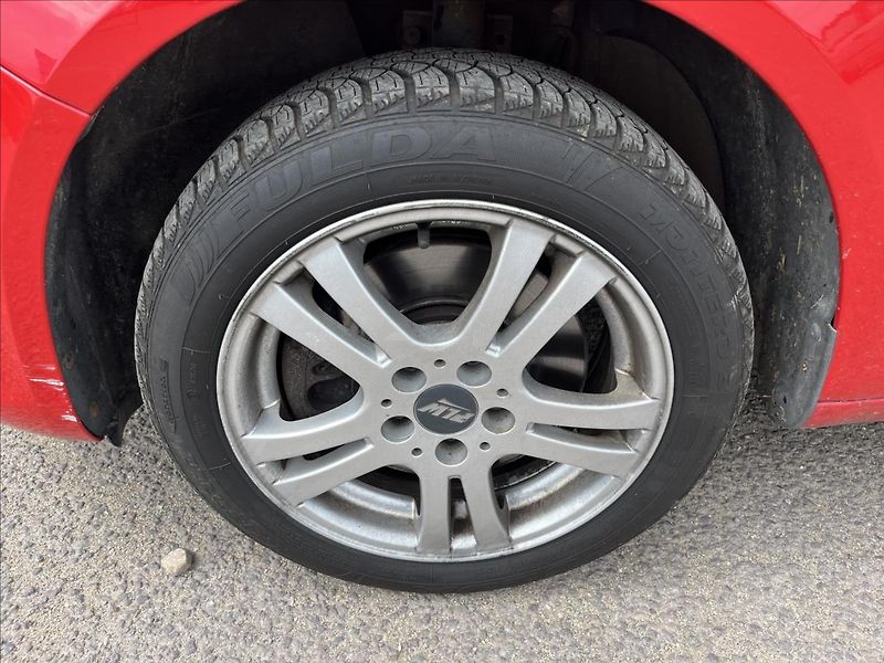 Škoda Roomster 1,2 TDi STYLE KLIMA ROZVODY - fotka 34 z 34