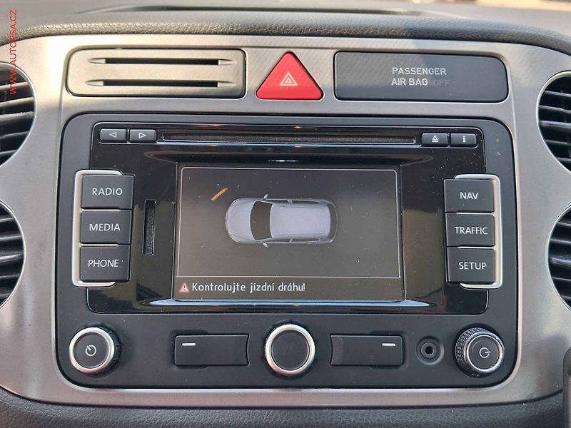Volkswagen Tiguan (2009) 2.0TDi 4x4, Bixen, panor - fotka 15 z 22