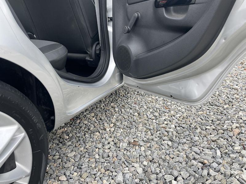 Opel Corsa 1.2i 80PS 141000KM KLIMA STK!! - fotka 127 z 169