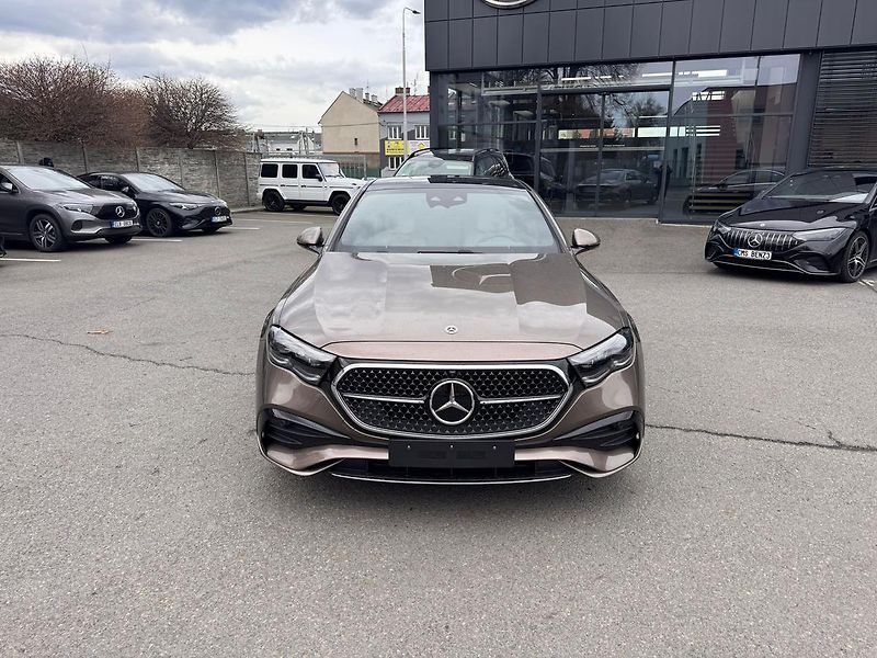 Mercedes-Benz Třídy E (2026) E 300 de 4MATIC - fotka 2 z 26