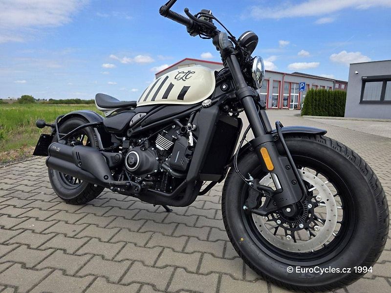CFMOTO (2025) 450 CL-C Bobber - fotka 1 z 11