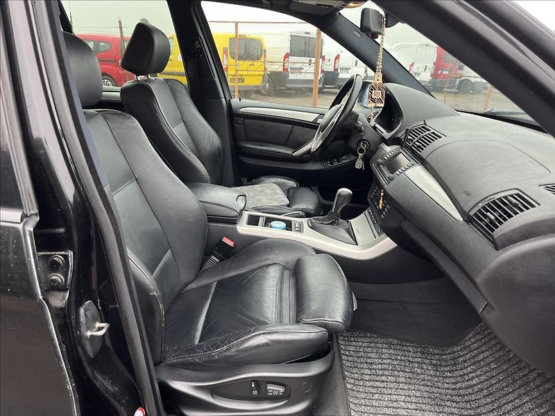 BMW X5 2,9 d 135KW AUT 4x4 KLIM TAŽNÉ - fotka 11 z 35