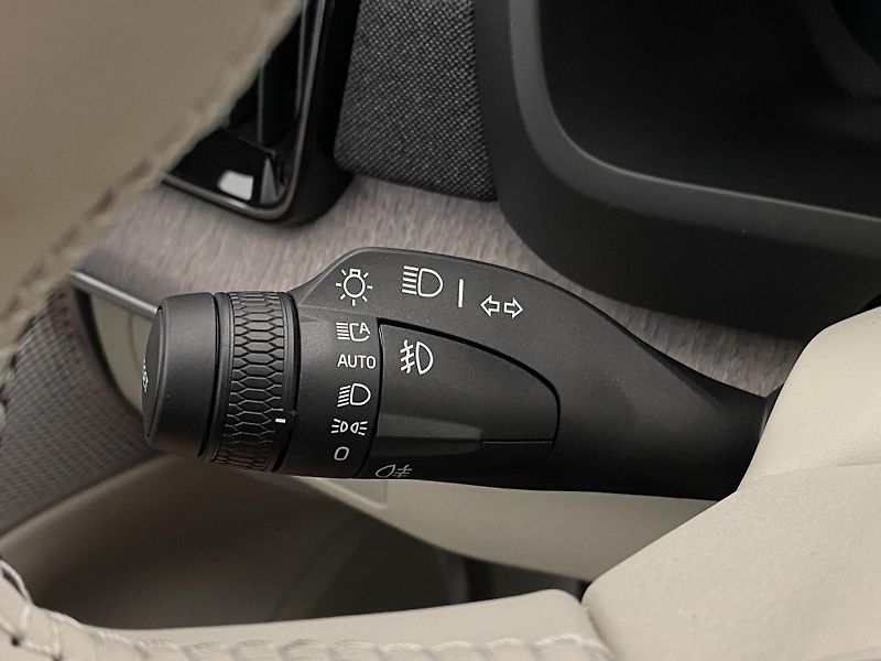 Volvo XC90 (2026) B5 AWD AUT BRIGHT PLUS 7míst - fotka 29 z 71