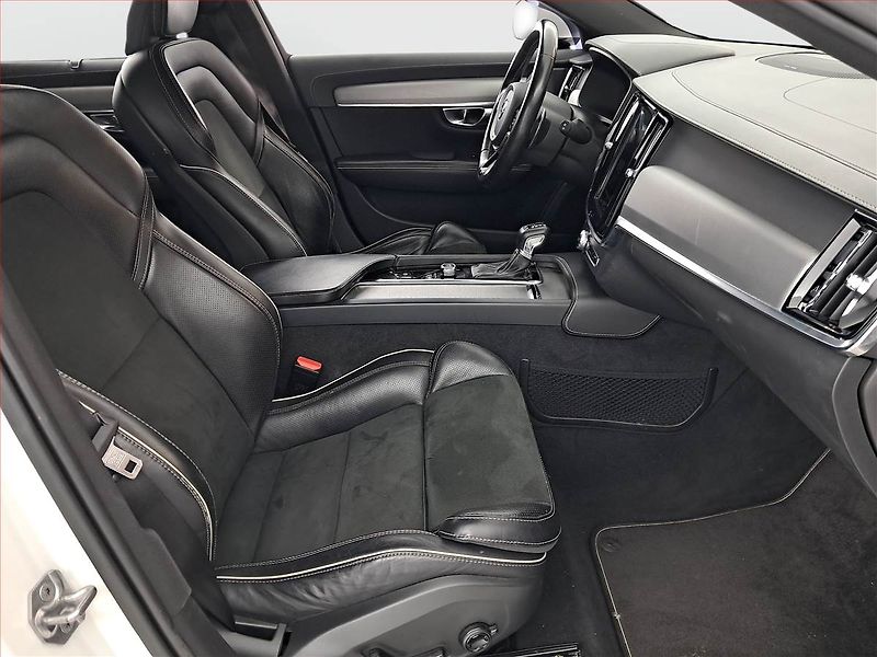 Volvo V90 (2019) D5 AWD, 4X4, Automat, Kůže - fotka 9 z 22