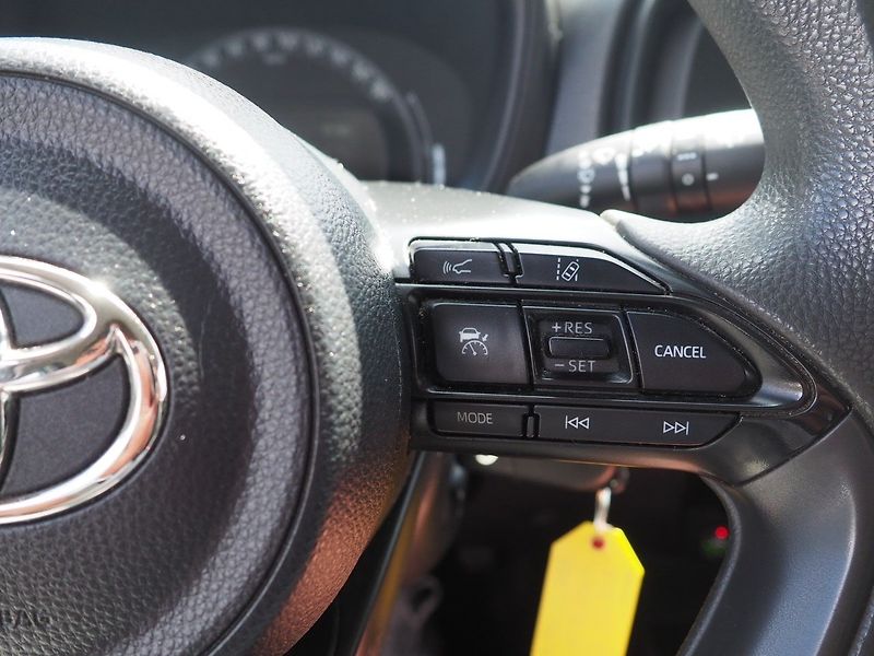 Toyota Aygo (2022) X 1.0 VVTI - fotka 21 z 30
