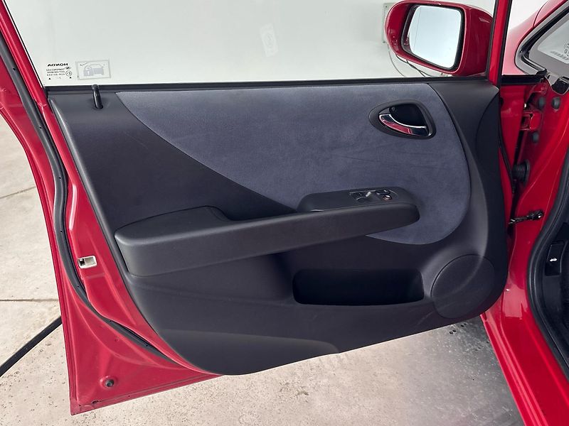 Honda Jazz Hatchback - fotka 13 z 26