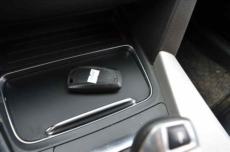 BMW Ostatní (2016) 316D TOURING AT - fotka 14 z 24