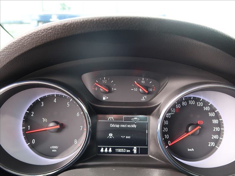 Opel Astra 1,4 Turbo,92kW,NovéČR,Serv.kn. - fotka 11 z 28