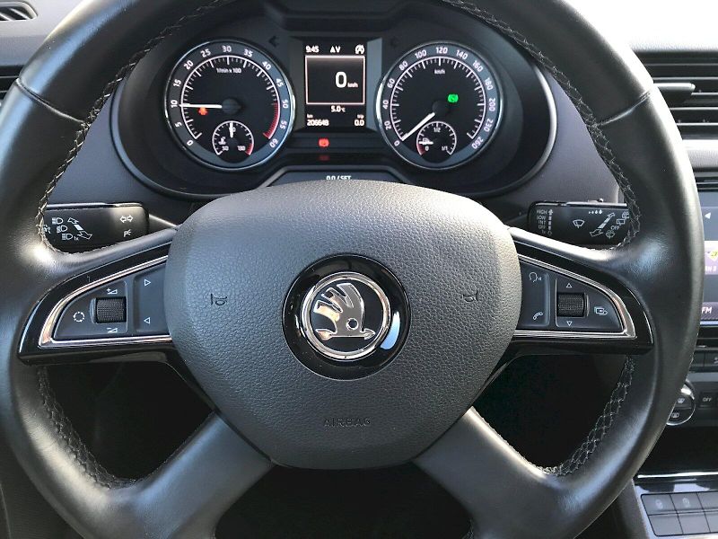 Škoda Octavia (2015) Laurin & Klement  2,0 TDI DSG - fotka 9 z 28