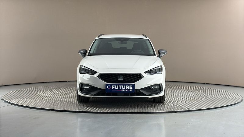 Seat Leon 2.0 TDI DSG FR Sportstourer - fotka 3 z 27
