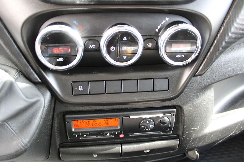 Iveco Daily 72C170 3,0 Hi-Matic Skříň+čelo - fotka 12 z 20