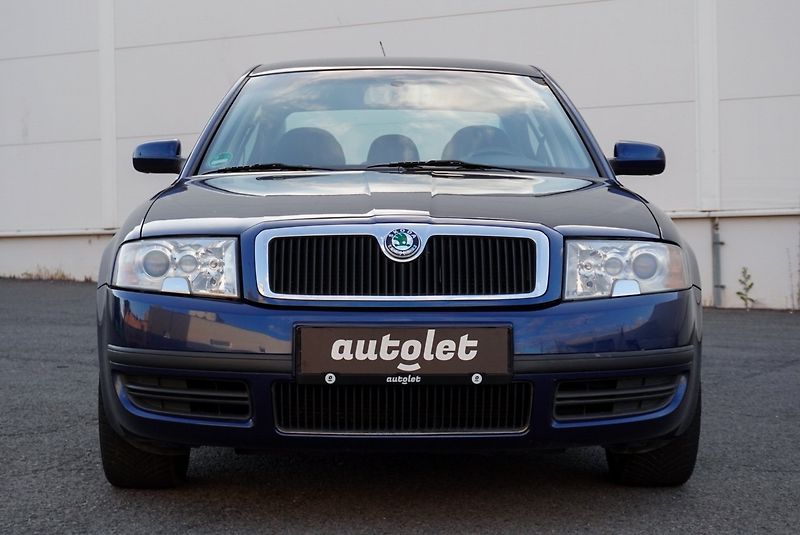 Škoda Superb 1.9 TDi COMFORT - fotka 7 z 31