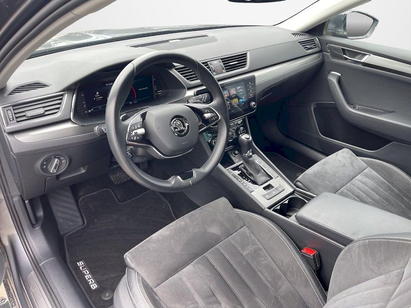 Škoda Superb (2022) 2.0 TDI 147kW DSG Style Plus c - fotka 5 z 35