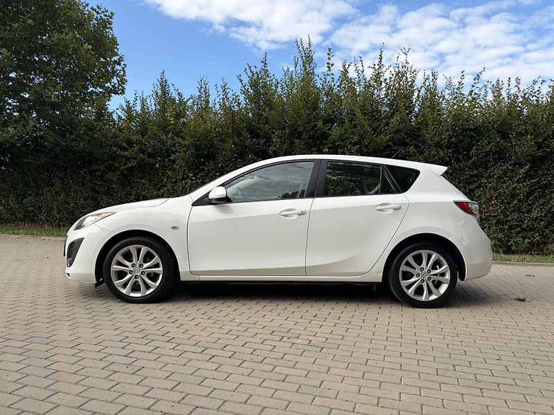Mazda 3 1.6 90th Anniversary - fotka 6 z 31