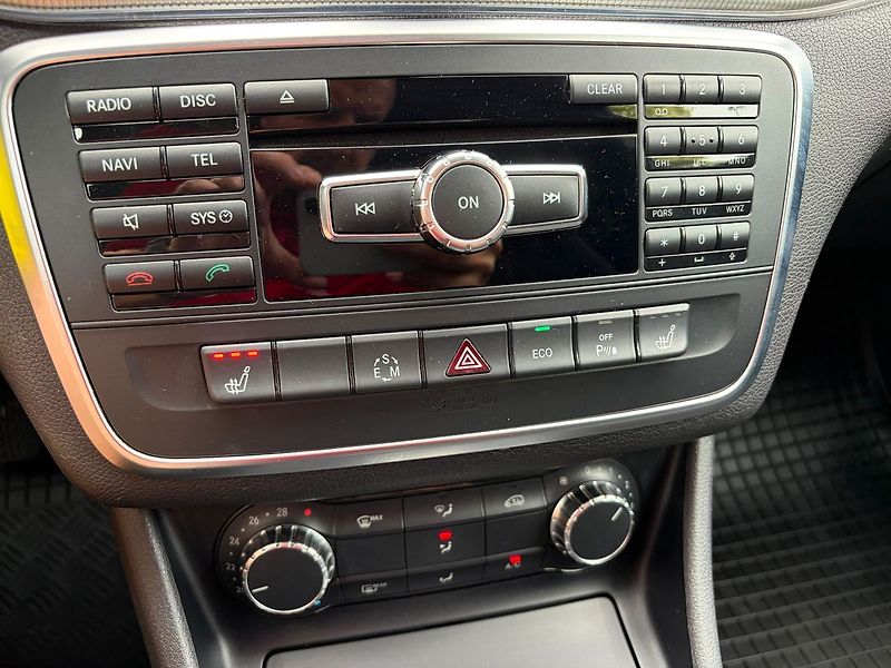 Mercedes-Benz CLA 180 7G, Sport, Navi - fotka 18 z 20