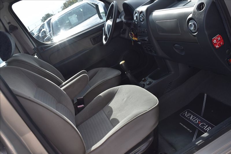 Citroën Berlingo 1,6 16V 80KW NOVÉ SVÍČKY - fotka 19 z 34