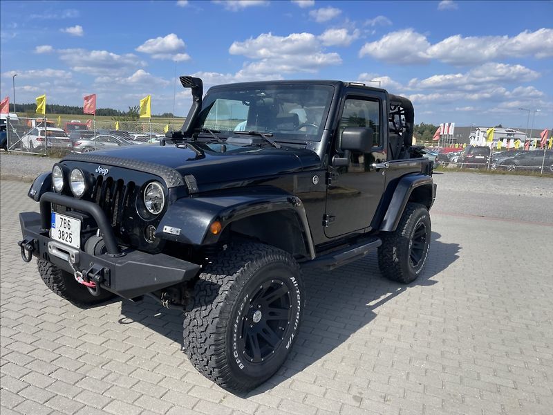 Jeep Wrangler 3,8 V6 UNLIMITED 146kw ARB Har - fotka 26 z 31