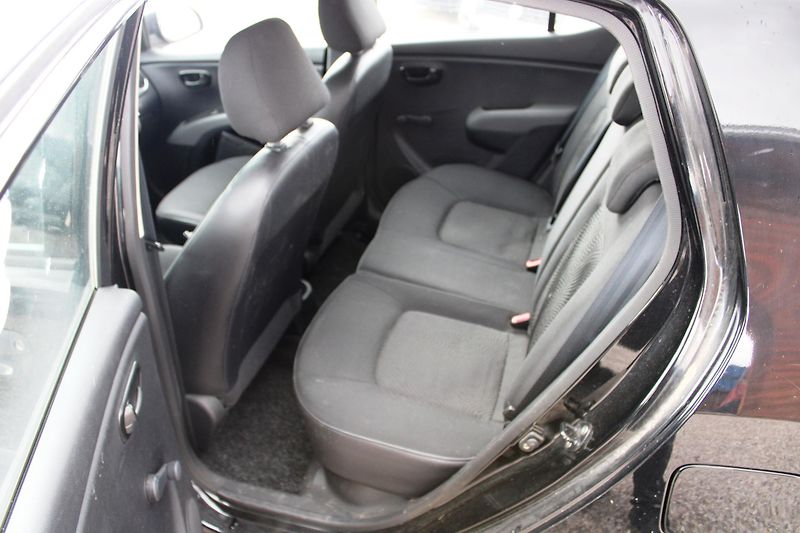 Hyundai i10 (2011) 1,1i EL.OKNA SERVO CENTRÁL - fotka 10 z 15