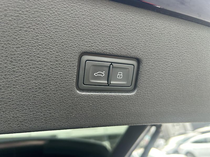 Audi SQ8 4.0 TFSI - fotka 24 z 24