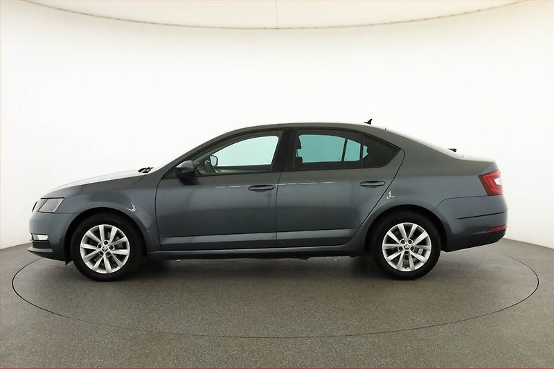 Škoda Octavia (2017) Ambition 2.0 TDI, Automat - fotka 3 z 21