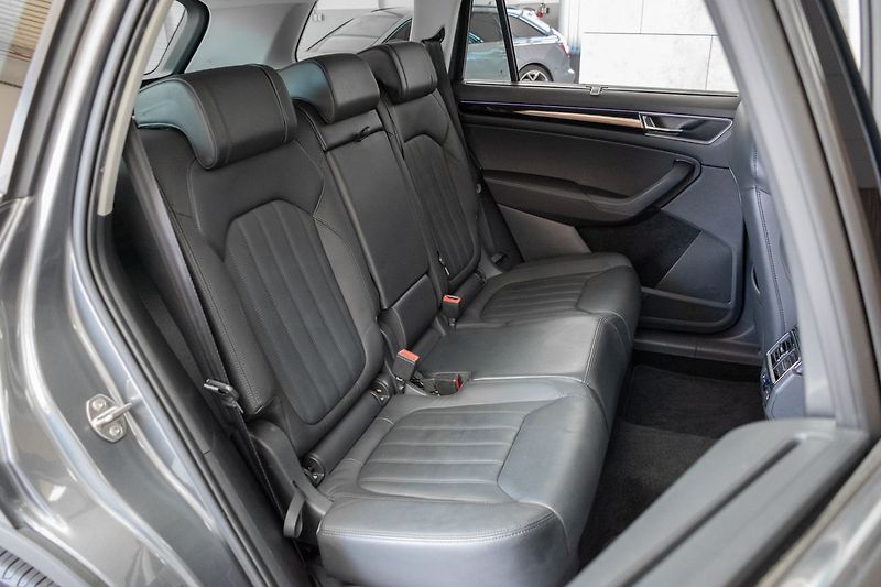 Škoda Kodiaq TDI 147kW L&K*TAŽNÉ*WEBASTO*ČR - fotka 13 z 52