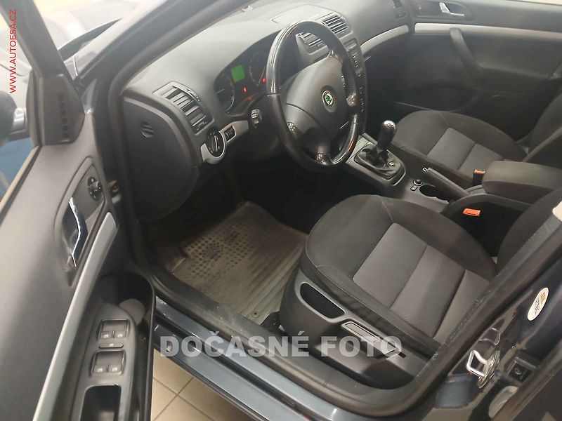 Škoda Octavia (2007) 1.9TDi, AAC, tempo - fotka 3 z 3