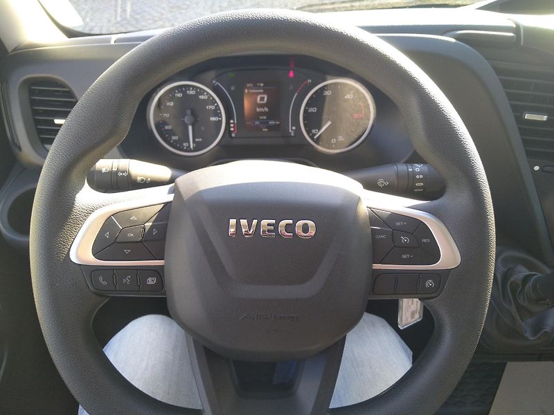 Iveco Daily 35S180 automat 3,0L  2024 - fotka 10 z 10