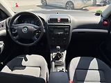 Škoda Octavia 1.6 Combi - náhled 13