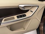 Volvo XC60 D4 AWD SUMMUM AUT CZ - náhled 7