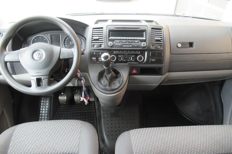 Volkswagen Caravelle 2.0 TDI 4MOTION LONG AUT.KLIMA - fotka 10 z 19