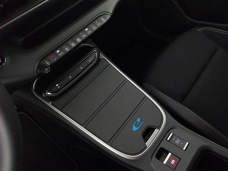 Jeep Avenger (2023) 54 kWh, SoH 95% - fotka 13 z 21