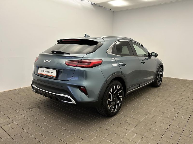 Kia XCeed 1.5 T-GDi TOP (2021) - fotka 2 z 23