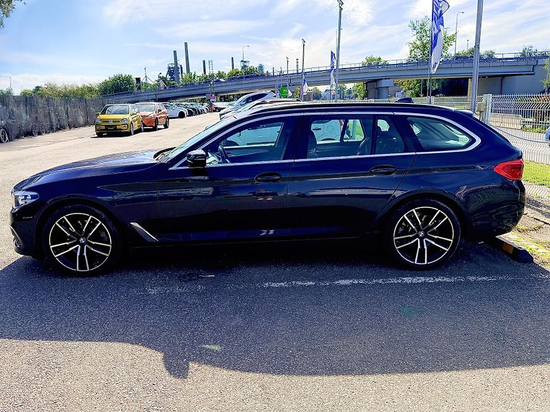 BMW Řada 5 (2017) G31, krásný stav - fotka 3 z 26