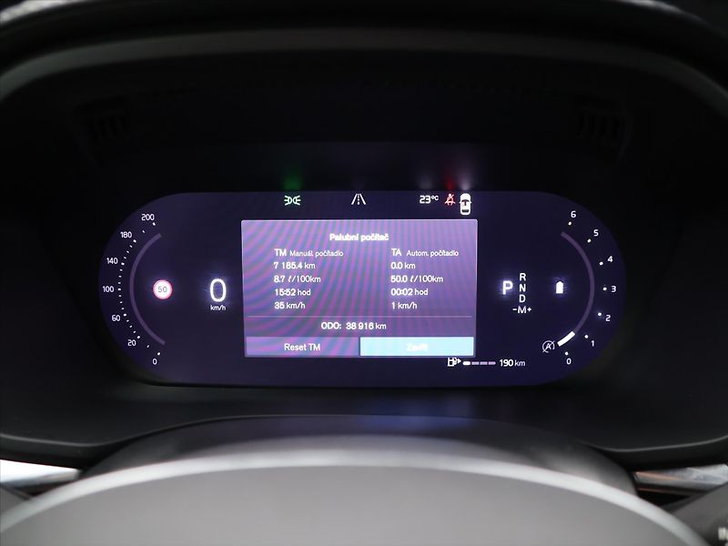 Volvo XC60 2,0 B4 AWD CZ Inscription DPH - fotka 18 z 33