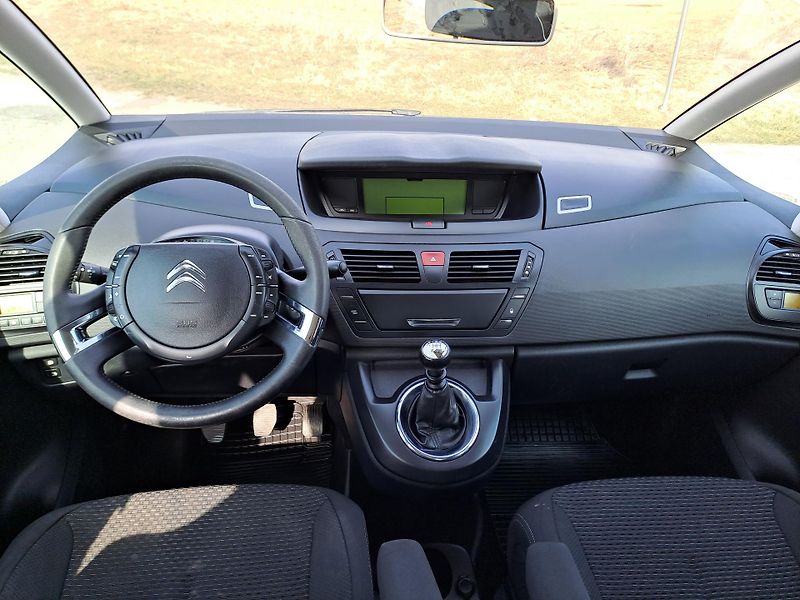 Citroën C4 Picasso (2012) 1.6 HDi SERVISOVANÝ VŮZ - fotka 15 z 29