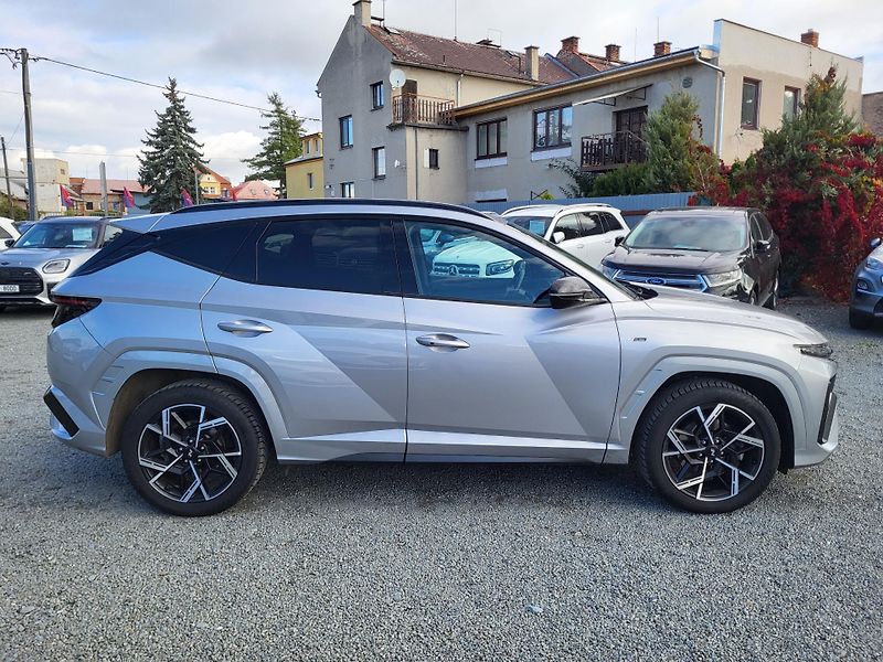 Hyundai Tucson 1.6 T-GDI mHEV 118kW 4x4 SMART - fotka 5 z 41