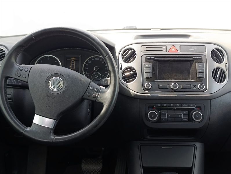 Volkswagen Tiguan 2,0 TDi DSG 4Motion Navi Tažné - fotka 15 z 40