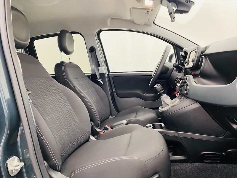 Fiat Panda 1,0 Hybrid - fotka 7 z 23